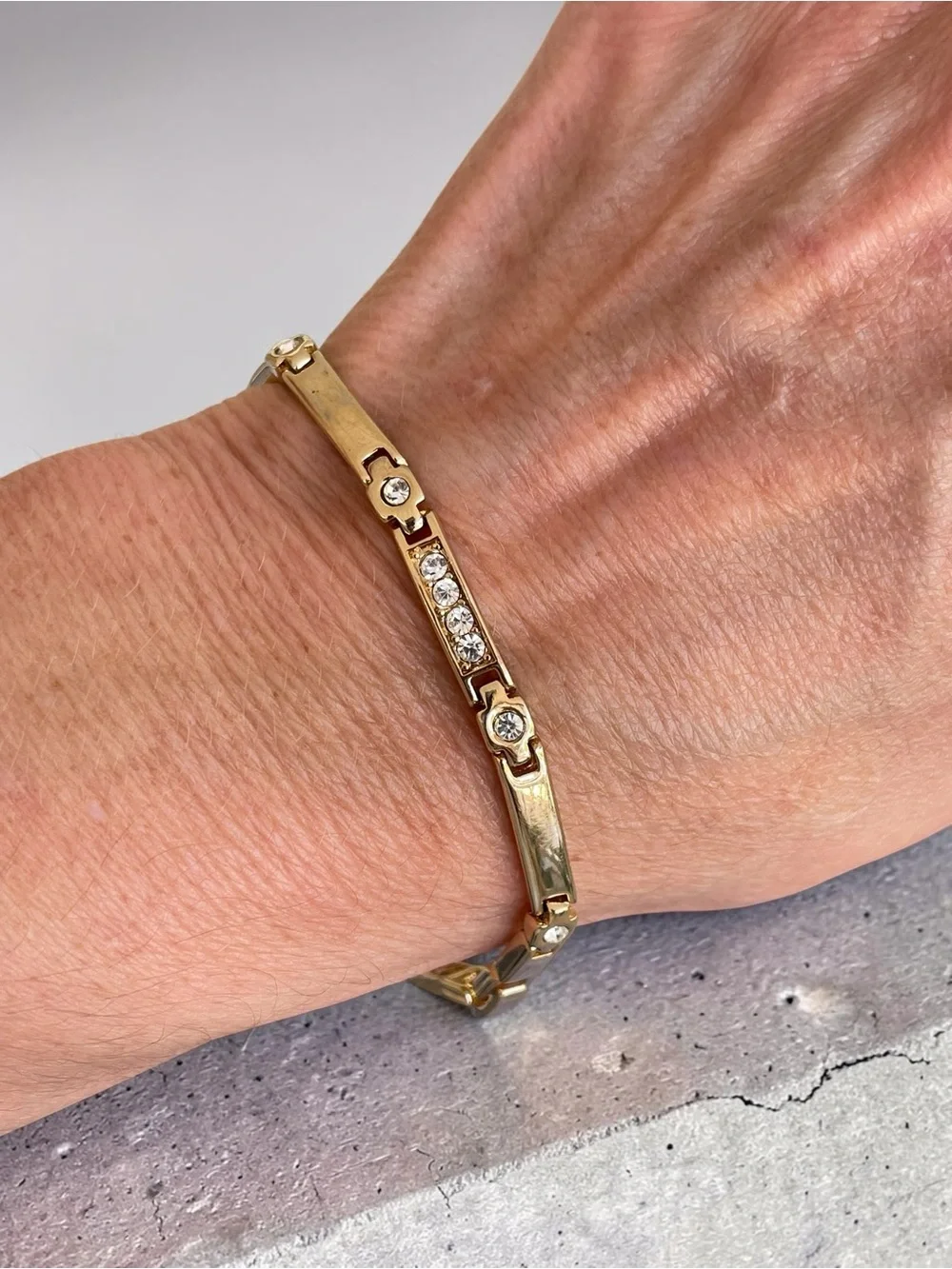 Vintage Gold Tone Channel Set Crystal Link Bracelet Fold Over Clasp 7